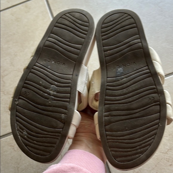 Vionic Cream Double Strap Slides size 8 - Picture 6 of 7